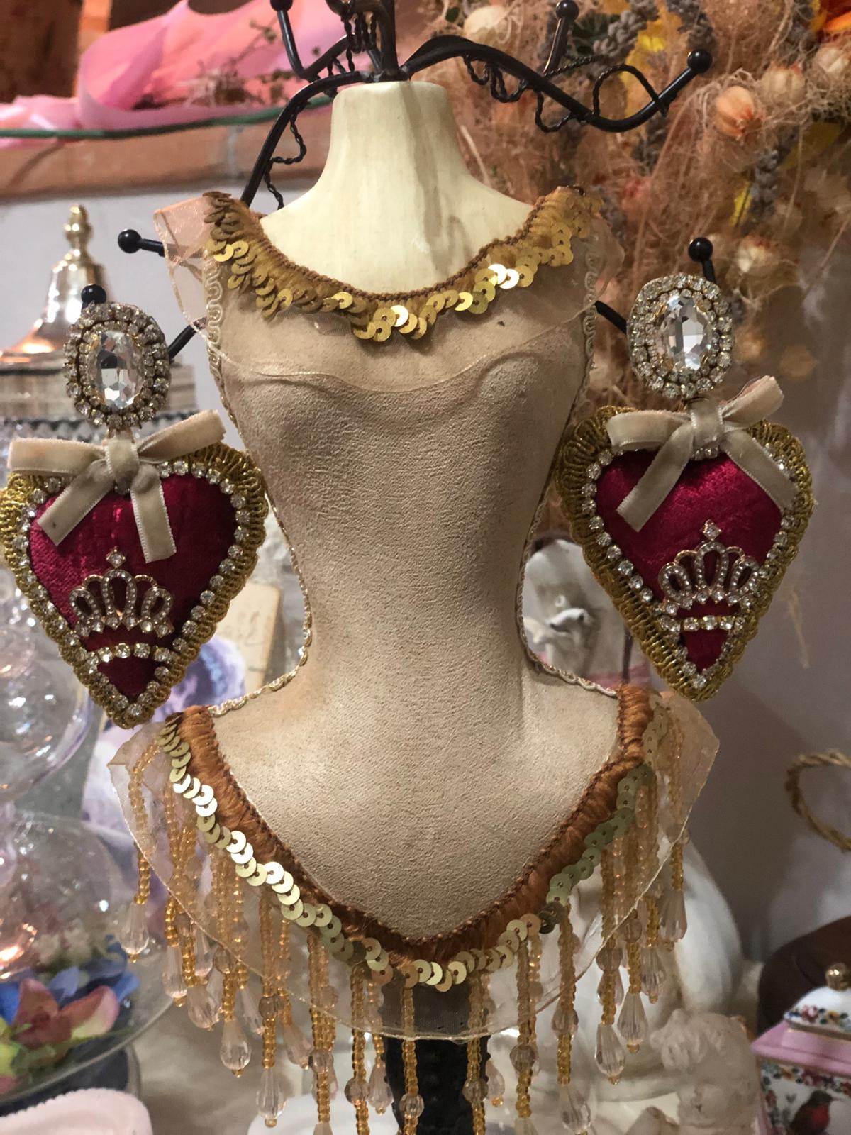 Royal Style Heart Earring